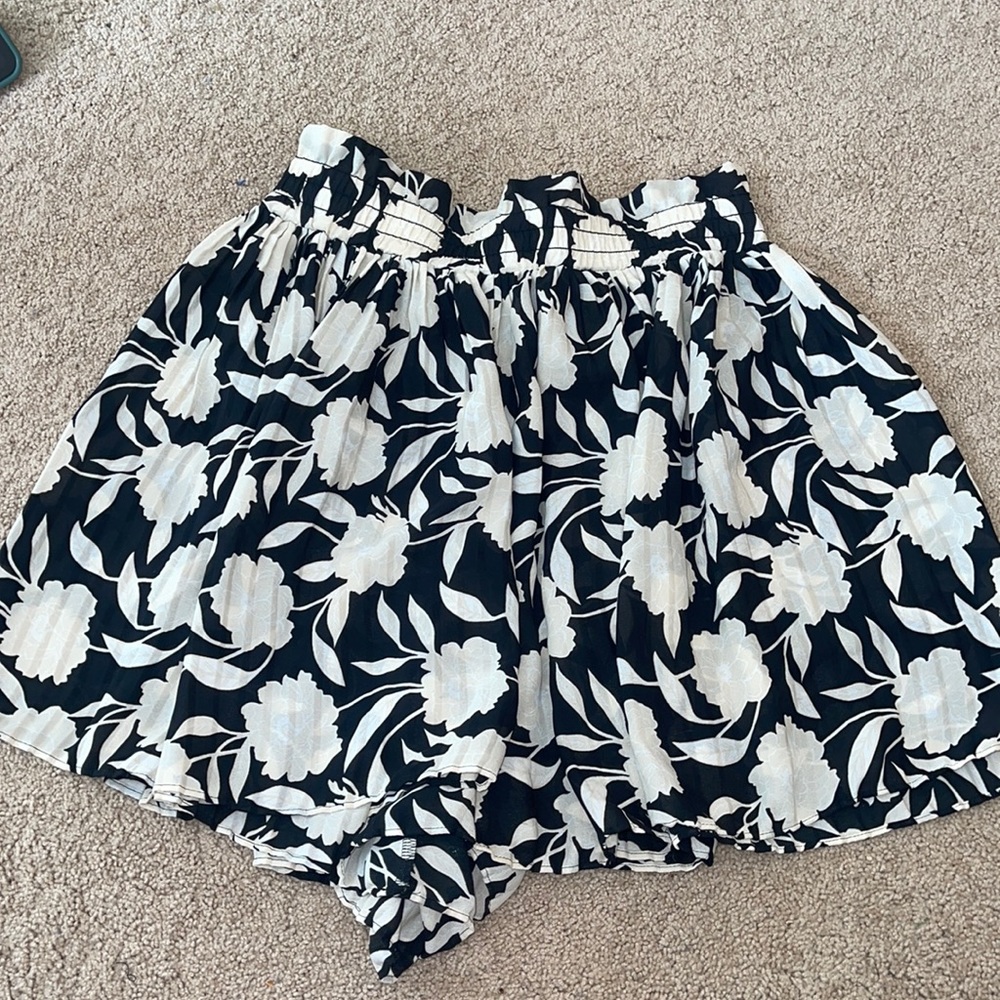 Flowy shorts